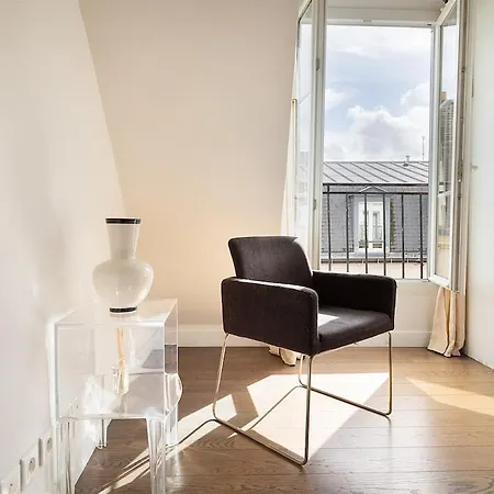 Chic 2br Near Madeleine & Concorde Paris