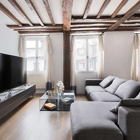 Apartment Chic 2br Near Madeleine & Concorde Paris